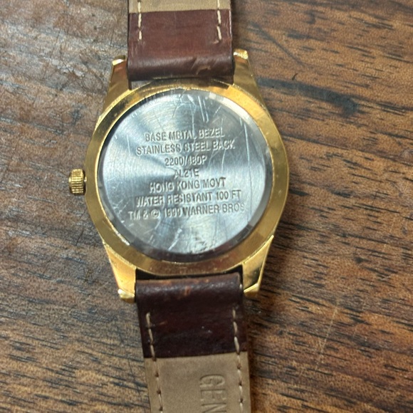 Armitron Tweety Bird With Floating Hearts 1999 Leather Band Glass Has A Bubble - Picture 6 of 8